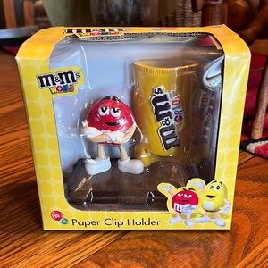 Vintage M&M paper clip holder